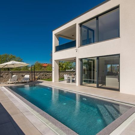 Luxury Villa Weiss - Malinska - Heated Pool - Central Floor Heating In Winter Exterior foto